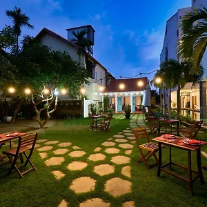 Legend Charm Boutique Hội An